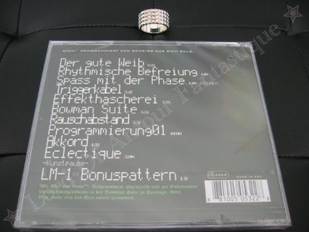 Atom™ programmiert den Scheiß aus sich raus. CD