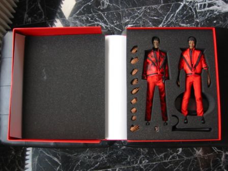 HOT TOYS : M ICON MICHAEL JACKSON (THRILLER)