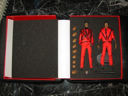HOT TOYS : M ICON MICHAEL JACKSON (THRILLER)