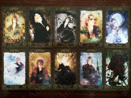 KAMIJO : The Complete Series of Tarot Cards = The 'Louis〜艶血のラヴィアンローズ〜' Series + The 'SYMPHONY OF THE VAMPIRE' Series